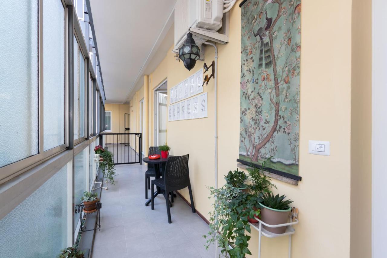 Torino Express Apartment Екстер'єр фото